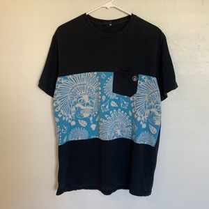 Men's Black and Blue Graphic T-Shirt
